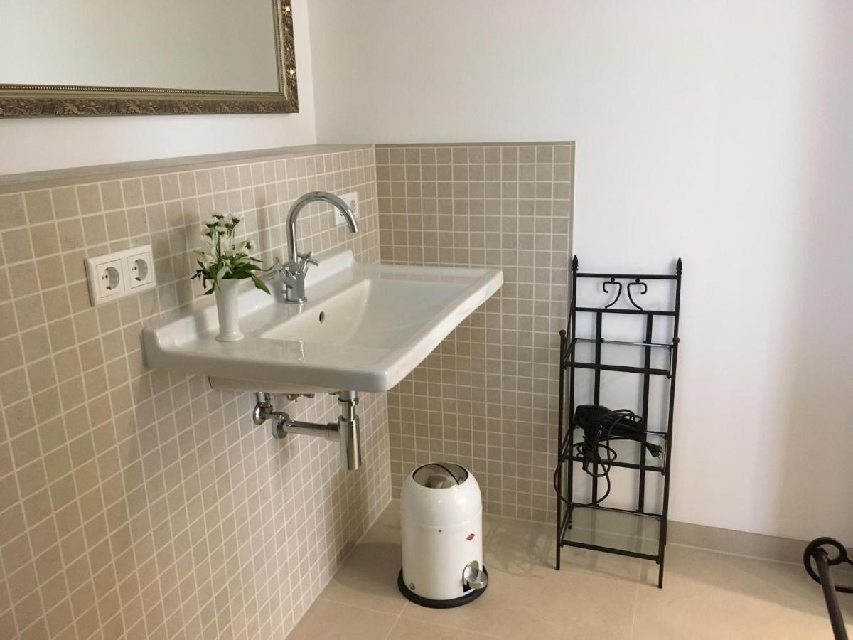 Grosszuegiges Appartement -Ruhig Und Doch Zentral โอเดนทาล ภายนอก รูปภาพ
